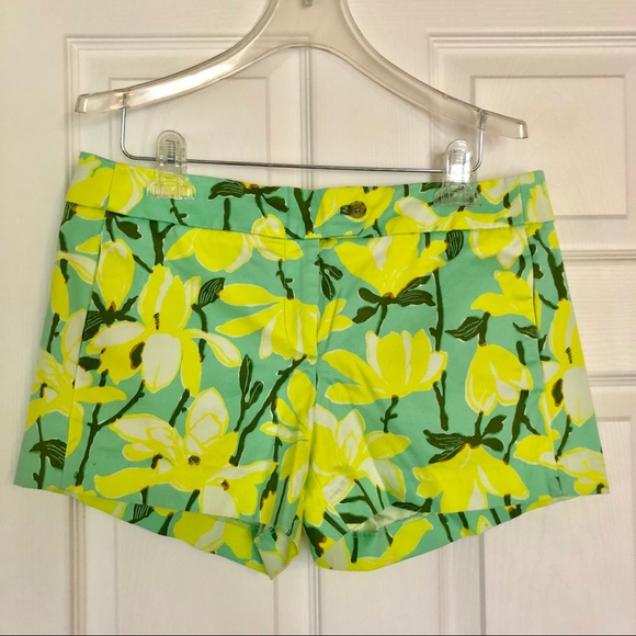 J. Crew Pants - J. Crew stretch shorts 3 1/2” size 6